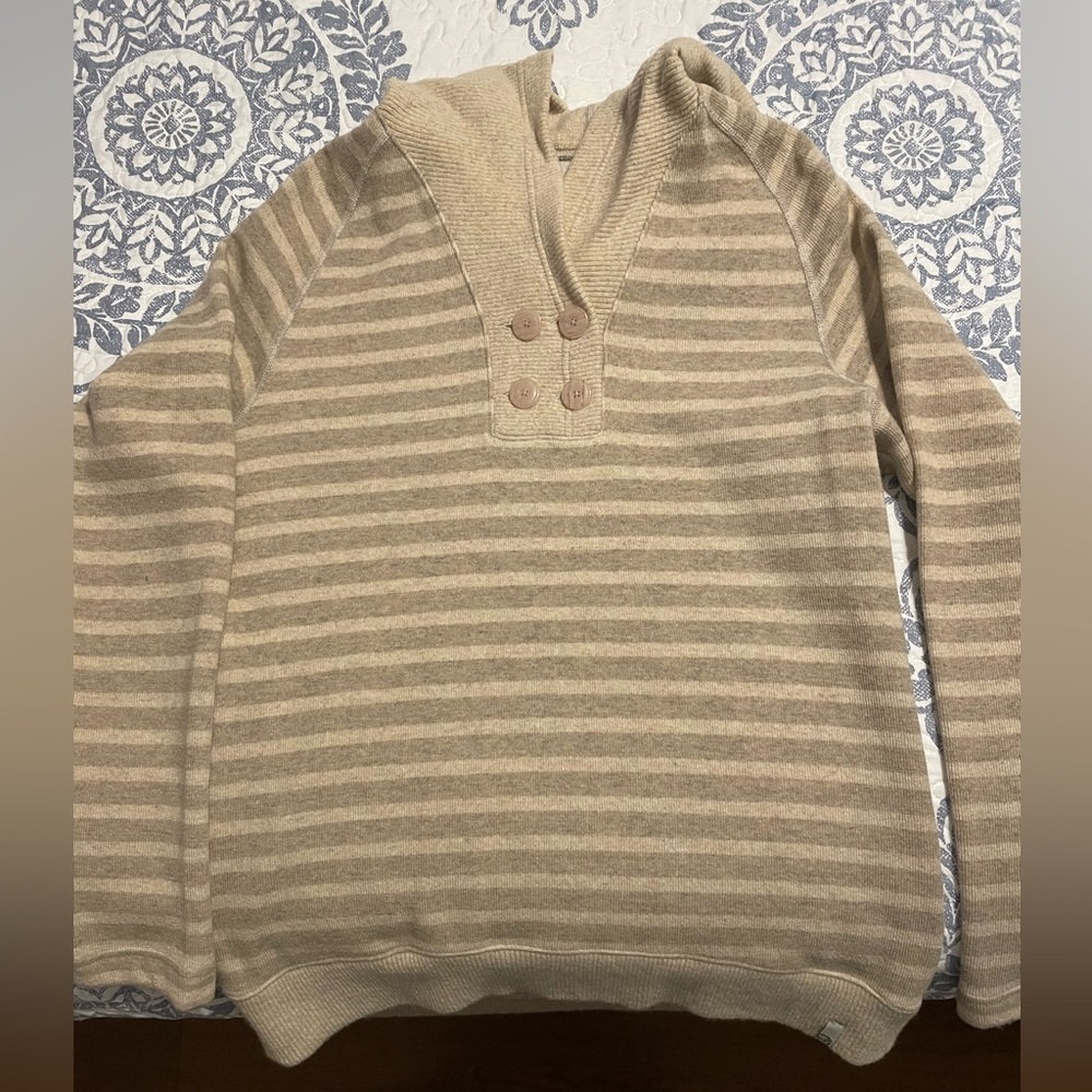 Mountain Hardwear XL legging sweater